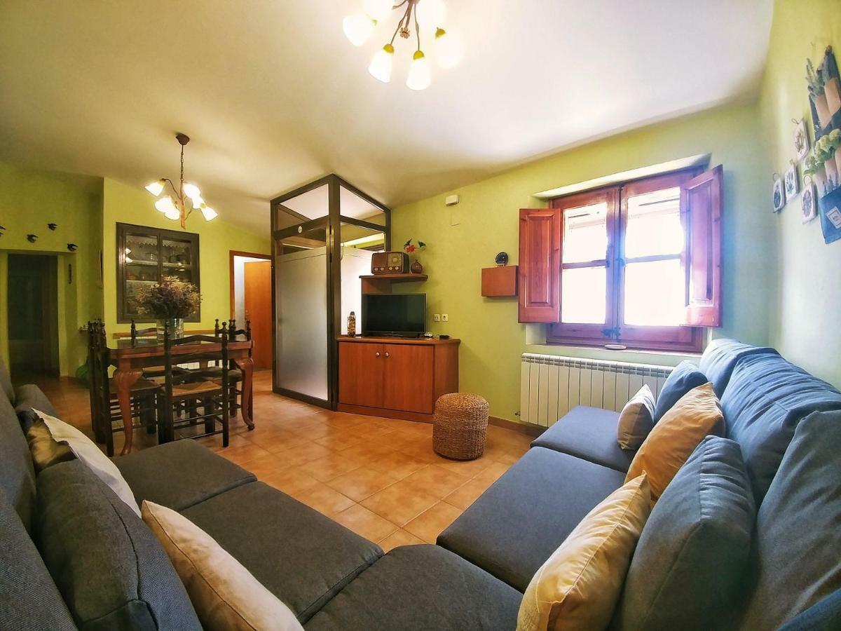 Penzion Cal Xaiet Llampaies Exteriér fotografie